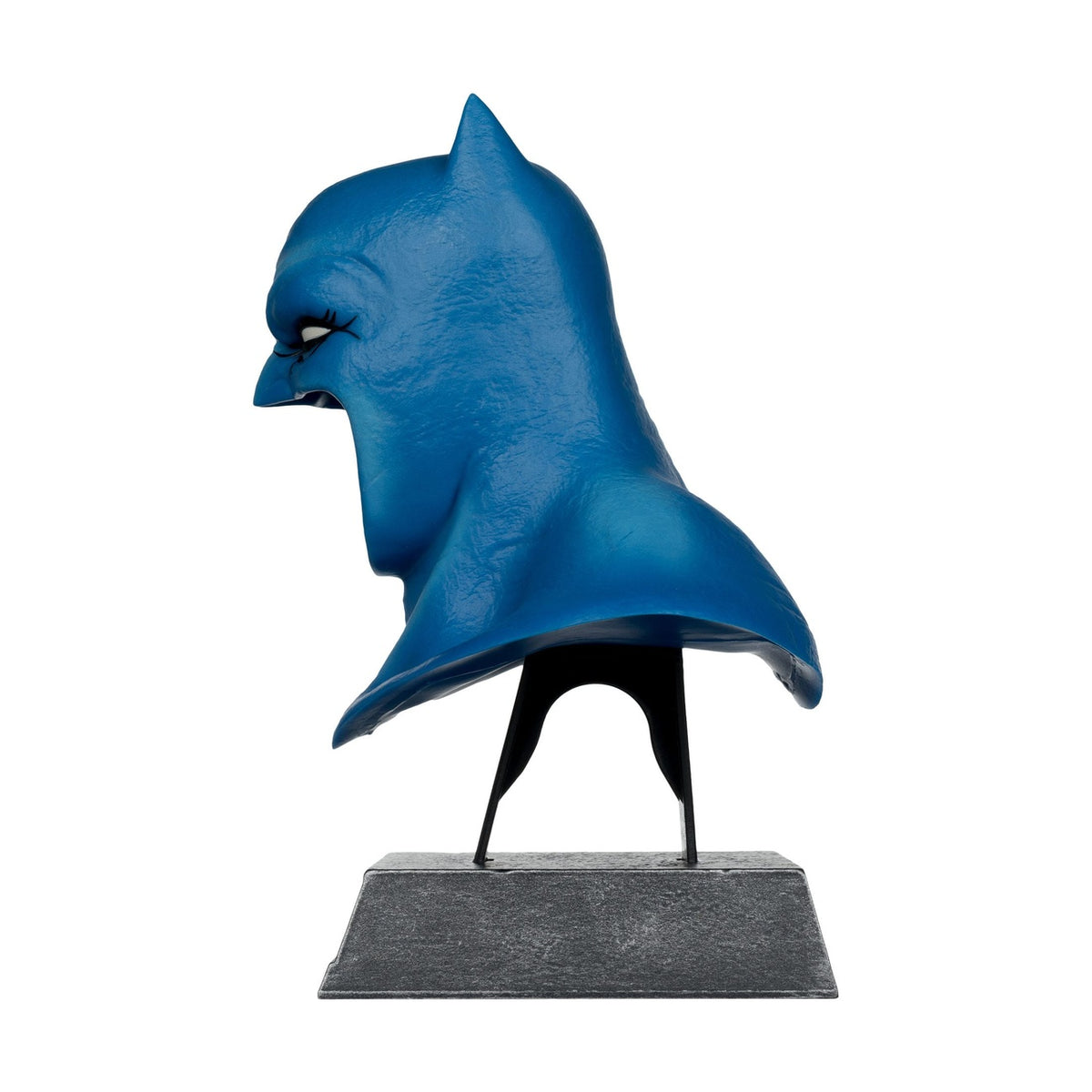 Zdjęcie produktu The Dark Knight Returns DC Direct Mini Replika 1/3 Maska Batmana 19 cm