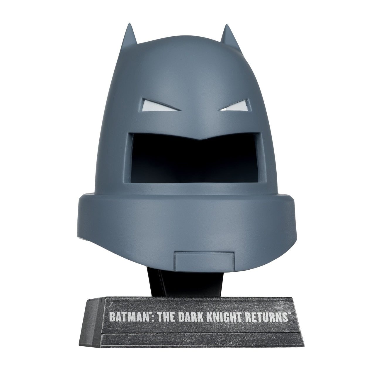 Zdjęcie produktu Batman DC Direct mini replika 1/3 Opancerzona maska Batmana (The Dark Knight Returns) 18 cm