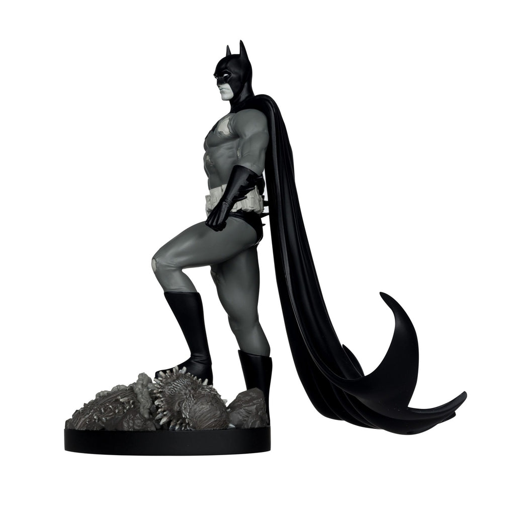 Zdjęcie produktu DC Direct Figura 1/10 Batman by Bjorn Barends (Black & White) 18 cm