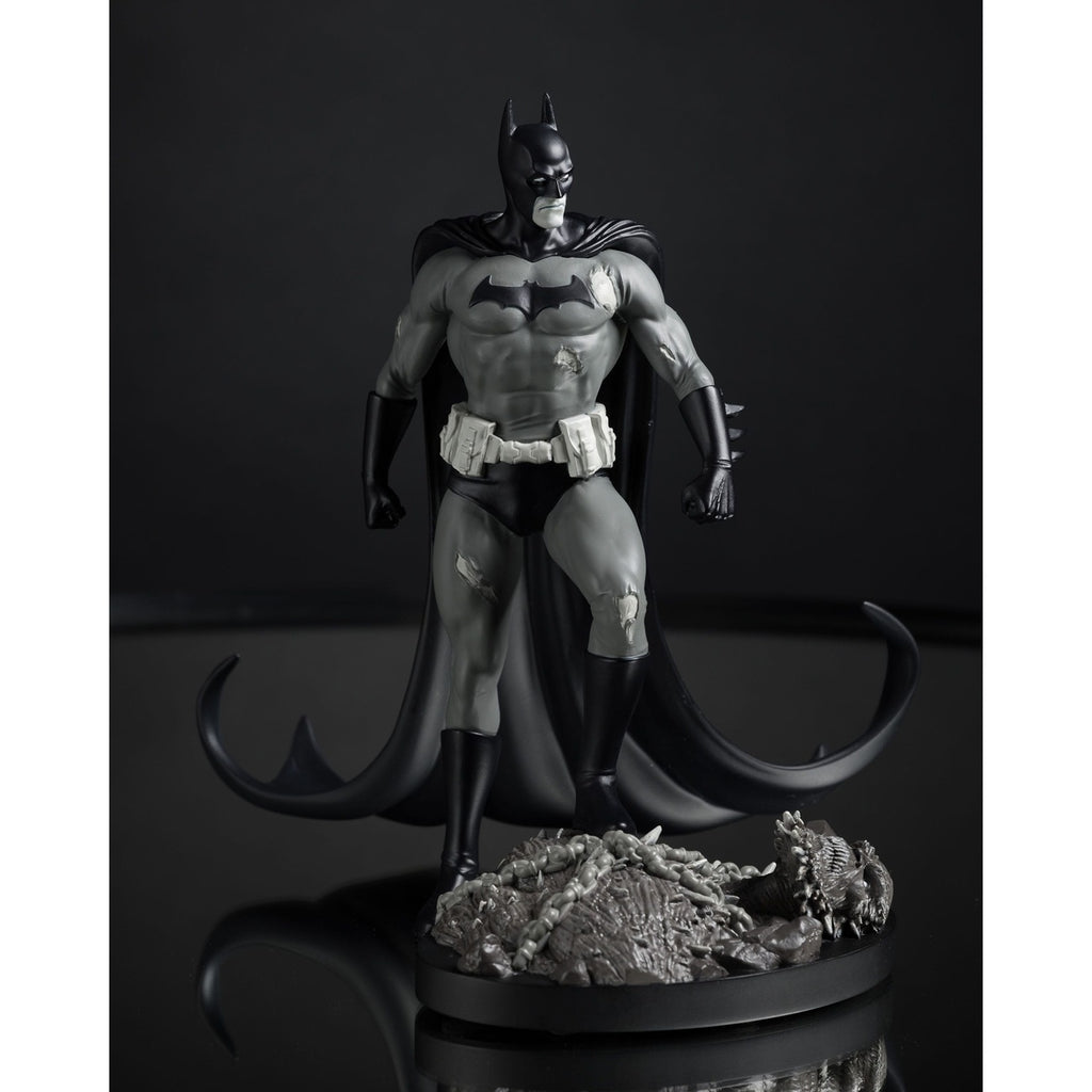 Zdjęcie produktu DC Direct Figura 1/10 Batman by Bjorn Barends (Black & White) 18 cm