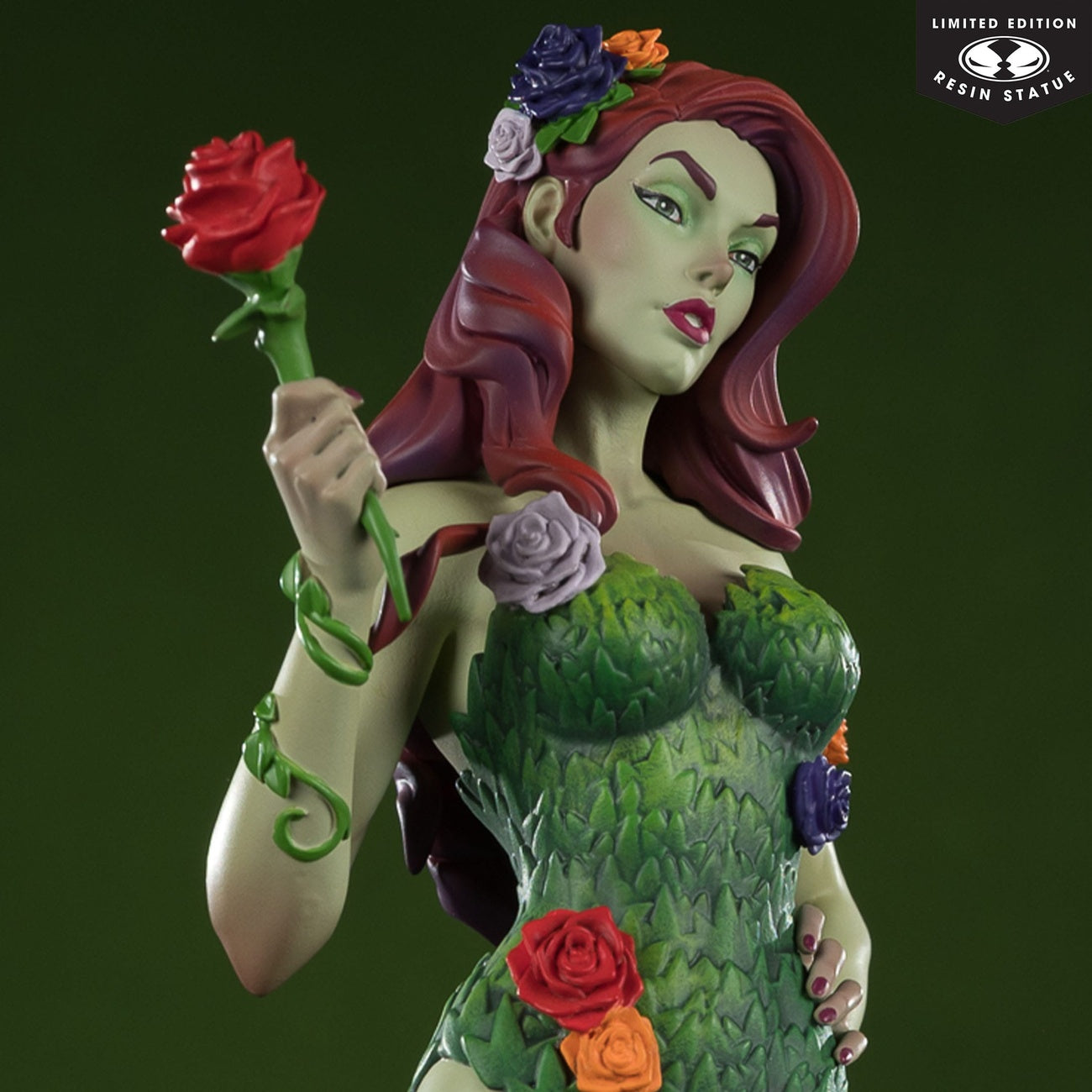 Zdjęcie produktu DC Direct Cover Girls Figura 1/8 Poison Ivy by J. Scott Campbell 24 cm