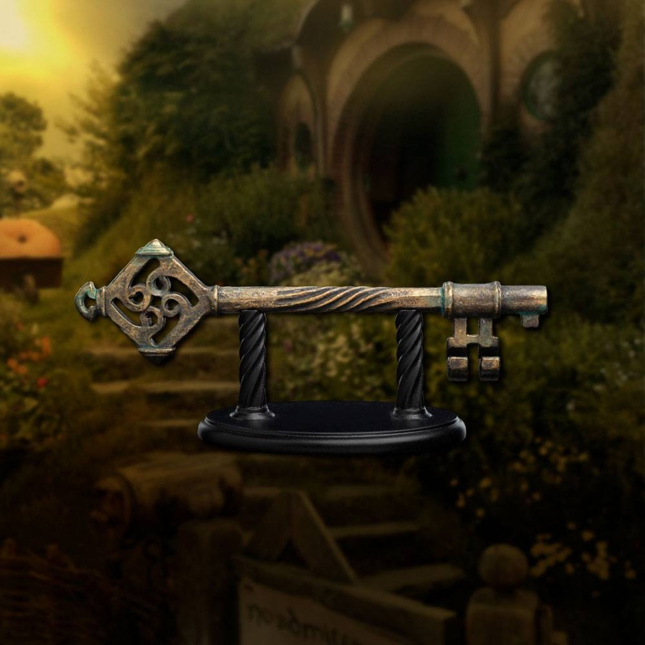 Zdjęcie produktu Władca Pierścieni Replika 1:1 Klucz do Bag End 15 cm