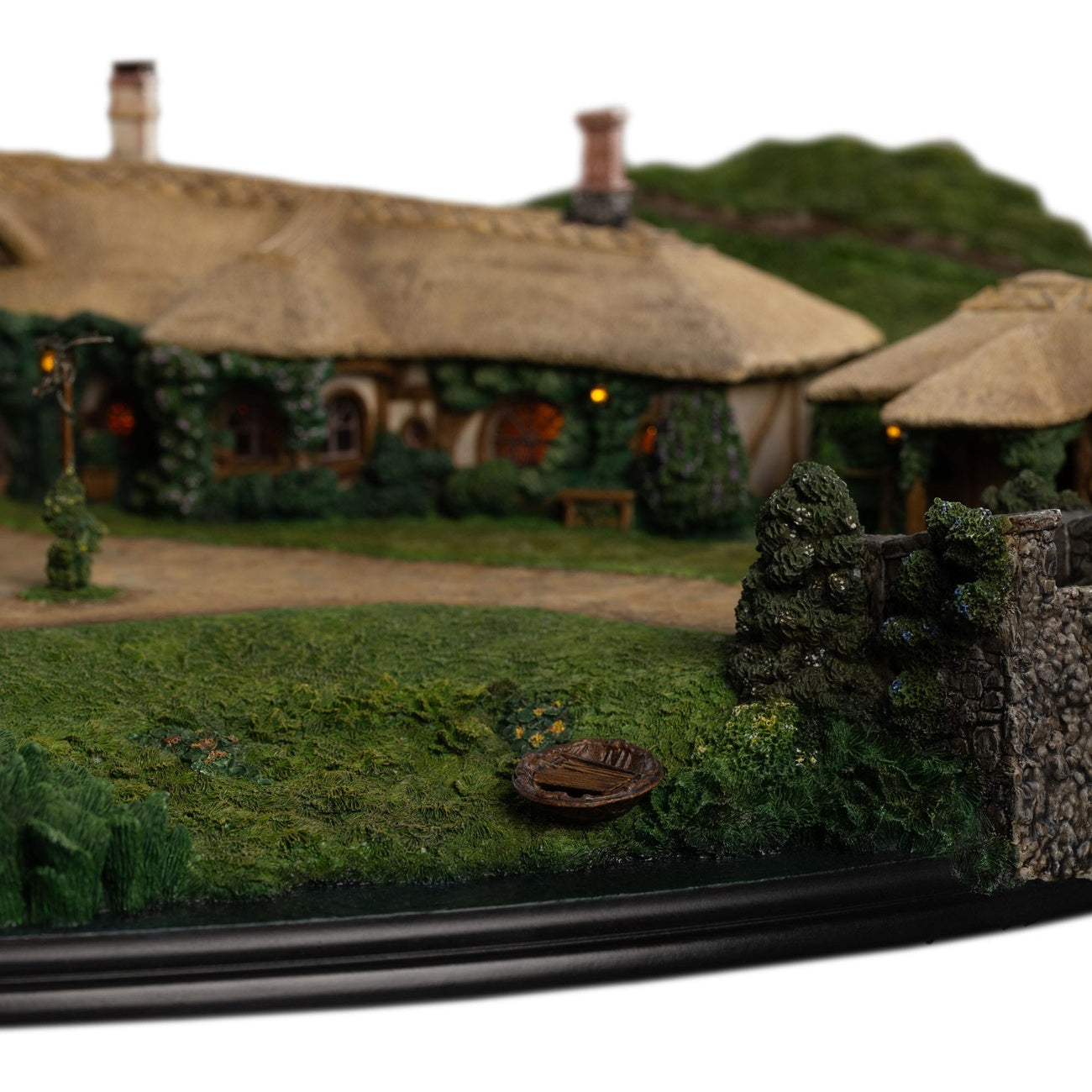 Zdjęcie produktu Władca Pierścieni Figurka The Green Dragon Inn