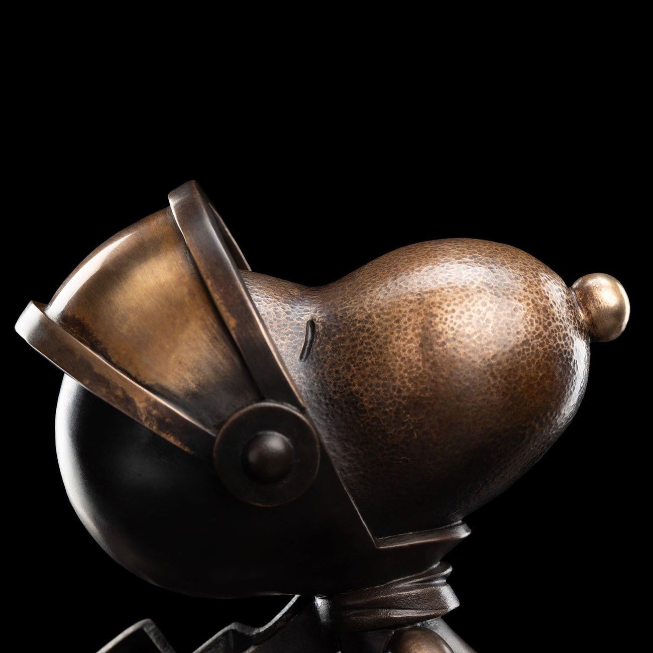 Zdjęcie produktu Fistaszki Brązowa figura Snoopy: First Beagle on the Moon Limited Edition 29 cm