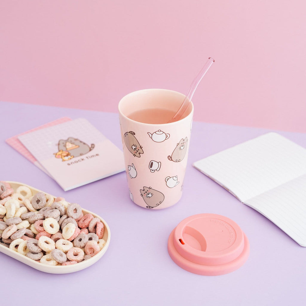 Zdjęcie produktu Kubek ceramiczny Pusheen z pokrywką 400 ml