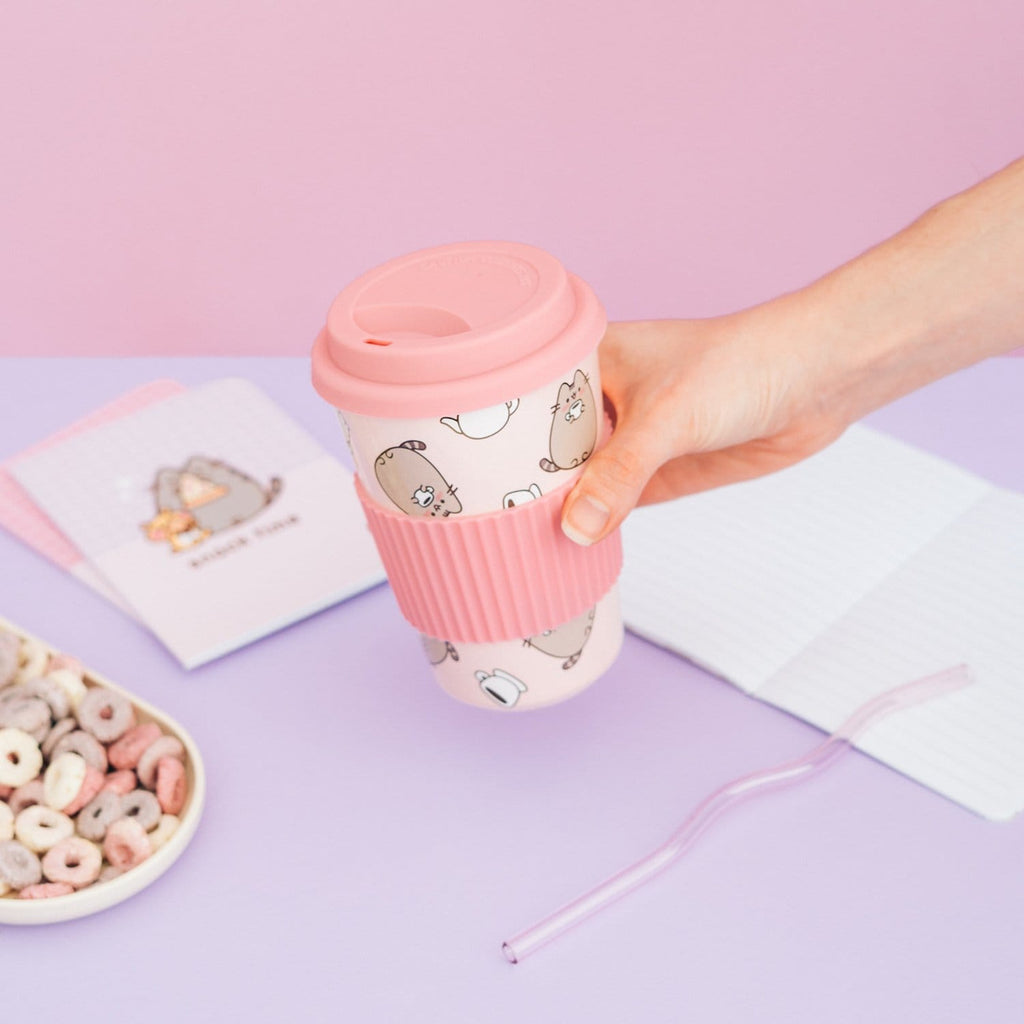 Zdjęcie produktu Kubek ceramiczny Pusheen z pokrywką 400 ml
