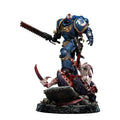 Zdjęcie produktu Warhammer 40,000: Space Marine 2 Figura 1/6 Lieutenant Titus Battleline Edition 63 cm