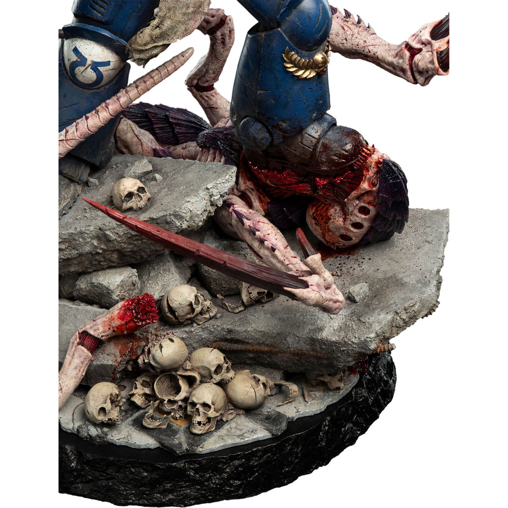 Zdjęcie produktu Warhammer 40,000: Space Marine 2 Figura 1/6 Lieutenant Titus Battleline Edition 63 cm