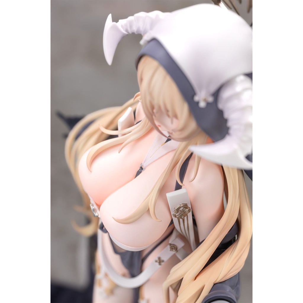 Zdjęcie produktu Azur Lane Figura PVC 1/6 Implacable 31 cm