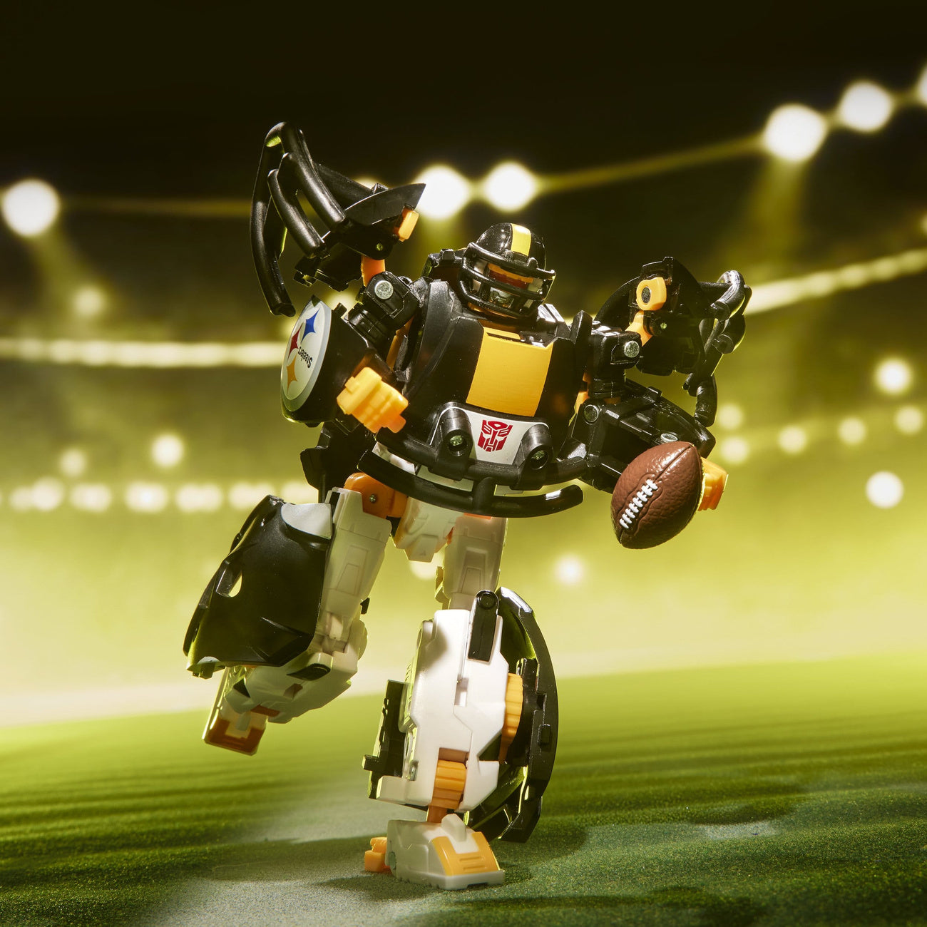 Zdjęcie produktu Transformers x NFL Figurka akcji Pittsburgh Steelers