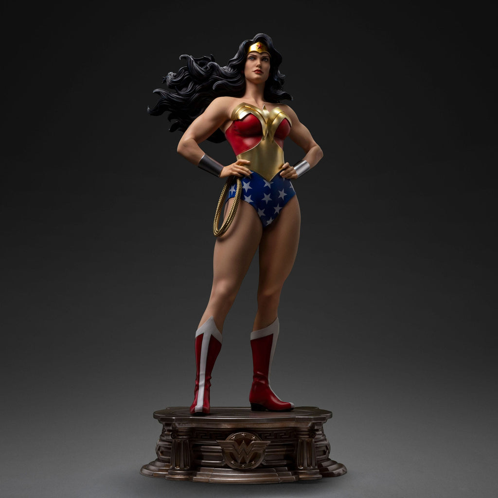 Product image DC Comics Legacy Replica Statue 1/4 Wonder Woman 56 cm