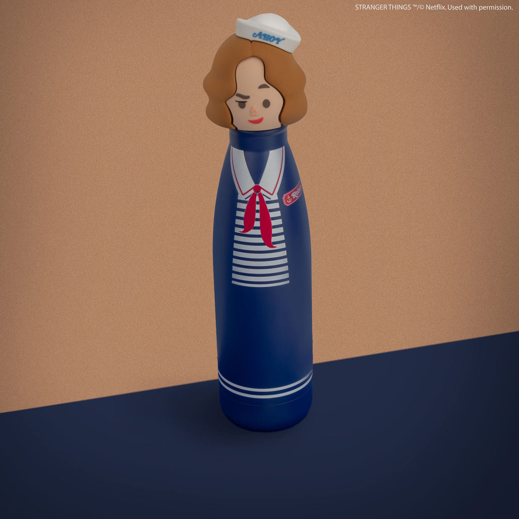 Zdjęcie produktu Stranger Things Butelka na wodę Scoops Ahoy Robin 500 ml