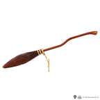 Zdjęcie produktu Harry Potter Replika 1/1 Nimbus 2000 Junior Miotła Czarodziejska