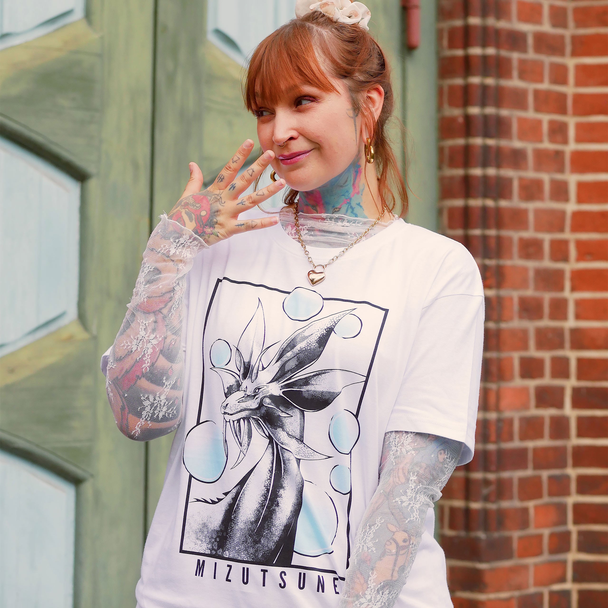 Zdjęcie produktu Biały T-shirt Mizutsune dla fanów Monster Hunter