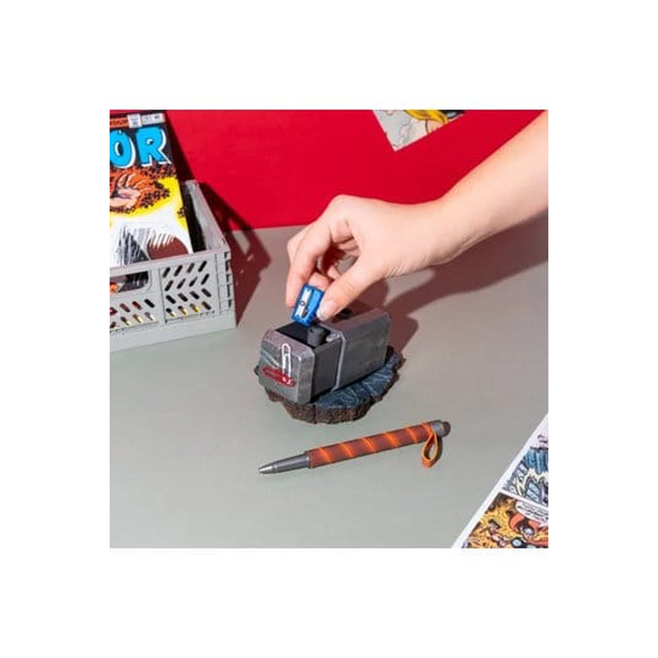 Zdjęcie produktu Długopis Marvel Thor z podstawką Młot