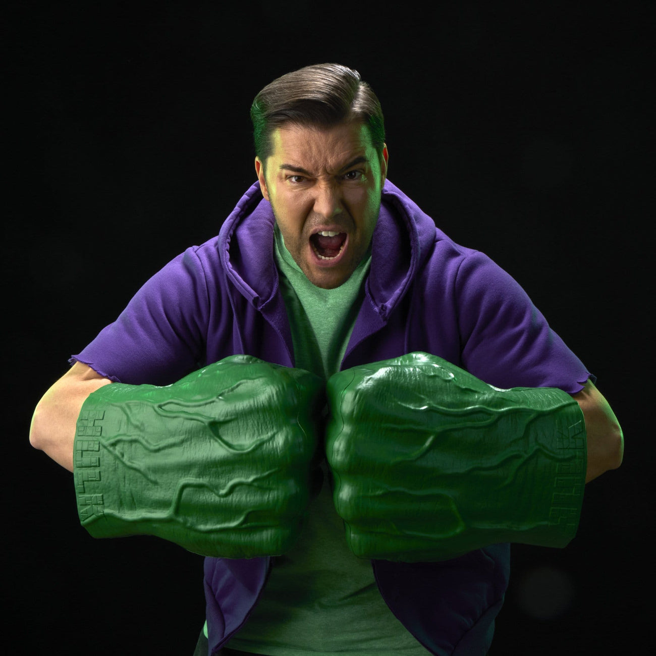 Zdjęcie produktu The Incredible Hulk Marvel Legends Premium – pięści do odgrywania ról
