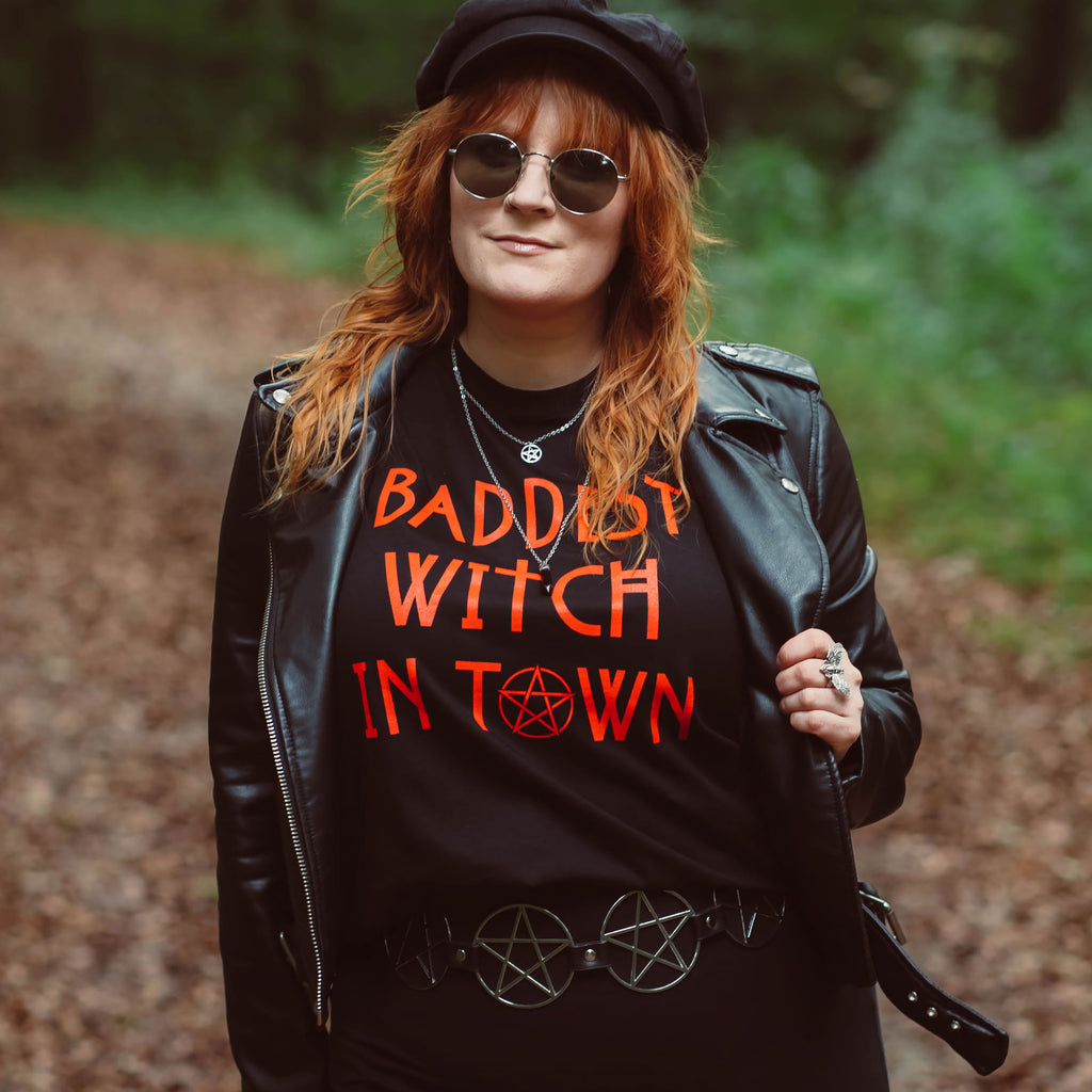 Zdjęcie produktu T-shirt Baddest Witch in Town dla fanów American Horror Story