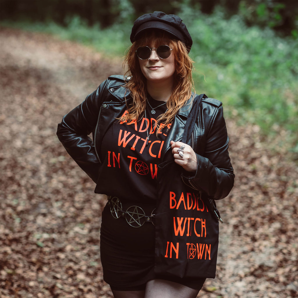 Zdjęcie produktu T-shirt Baddest Witch in Town dla fanów American Horror Story