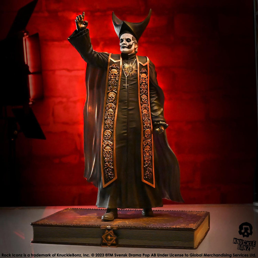 Produktbild Ghost Rock Iconz Statue 1/9 Papa Emeritus IV (Black Robes)